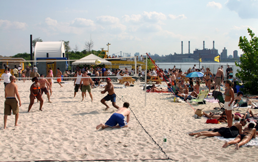 Water_Taxi_Beach_Queens_NY_ek_jul06.jpg