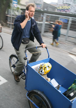 IMG_0257_crib_on_wheels.jpg