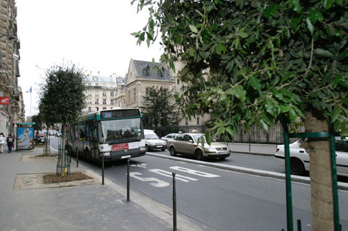 paris_separate_from_traffic.jpg