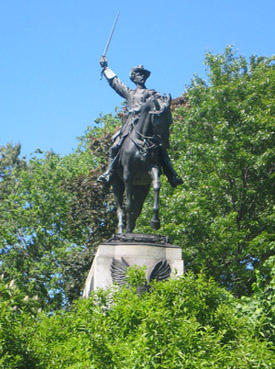 GAP_statue.jpg
