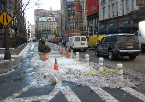 herald_square_snow.jpg