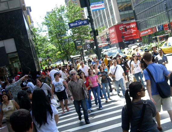 peds_crossing_34th.jpg