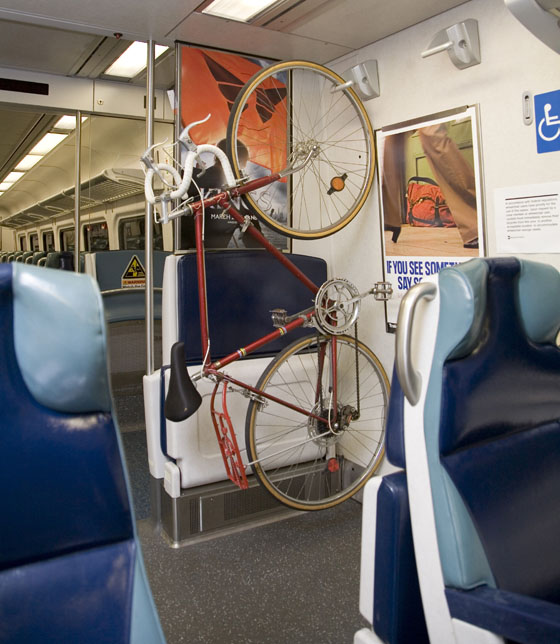 metro_north_bike_hook.jpg