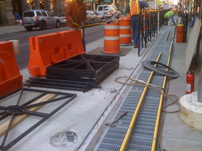 Broadway Bus Bulb Grates_1.JPG