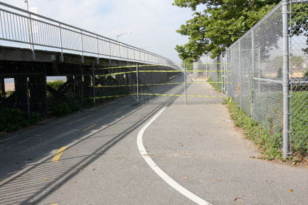 si_fence.jpg