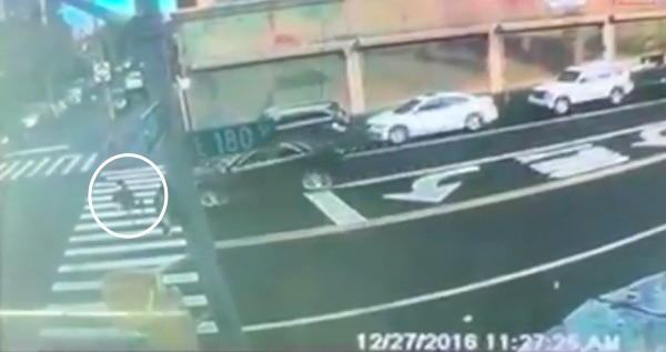 Video still of the crash that killed 11-year-old Kyla Williams in the Bronx. Police filed no charges against the driver. Image via Daily News