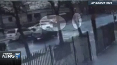 Video showed Deborah Pecoraro strike Mary Cerqua while making a left turn into the crosswalk at Hylan Boulevard and Wiman Avenue. Image via NY1