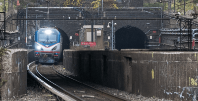 New York's economy would be paralyzed if the 110-year-old Gateway Tunnel were to collapse.