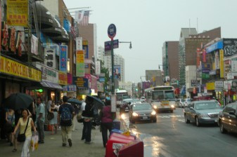 Across NYC, only Times Square outpaces Flushing's Main Street in terms of pedestrian traffic. So why does it look like this? Photo: Flickr/LunchboxLarry
