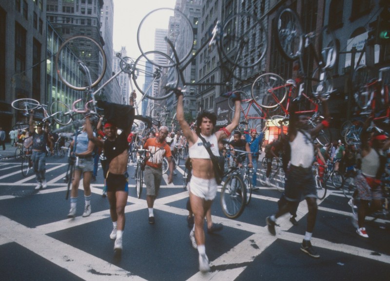 Bike messengers protested Mayor Koch's ban of biking on midtown avenues in 1987. Photo: Carl Hultberg, courtesy of the Museum of the City of New York.