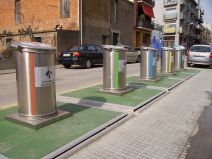 Underground trash containers in Barcelona. Similar containers may be used in NYCHA's coming containerization pilot, according to an RFP. Photo: https://commons.wikimedia.org/wiki/File:Reciclatge_Llinars_Catalunya.JPG
