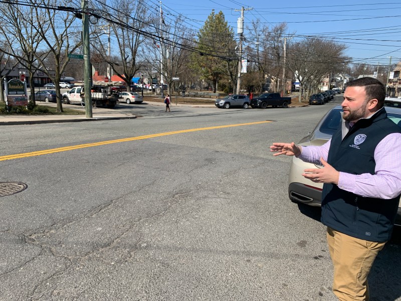 Council Member Joe Borelli shows the spot in Annadale where he wants a raised crosswalk. Photo: Gersh Kuntzman