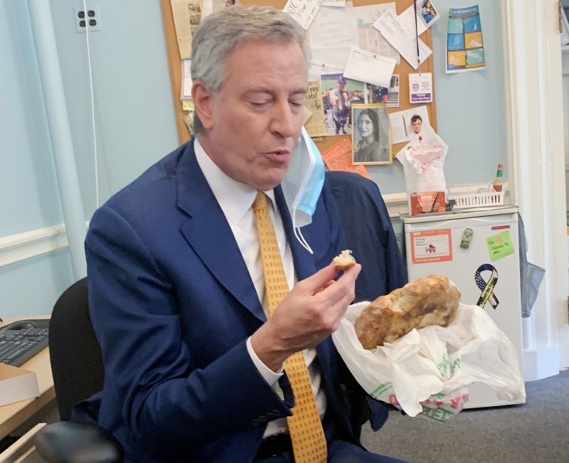 Mayor de Blasio, with a full loaf.