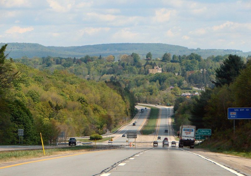 Route 17, pictured near Liberty. A local business-backed group wants to add a third lane to the road. Photo: P199 via https://commons.wikimedia.org