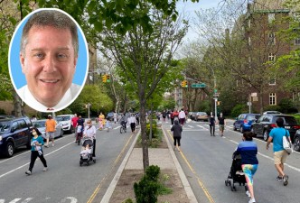 Council Member Danny Dromm supports a linear park plan.