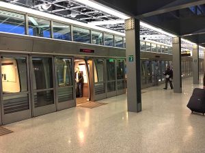 Passengers board the Newark AirTrain. Photo: Wikimedia Commons