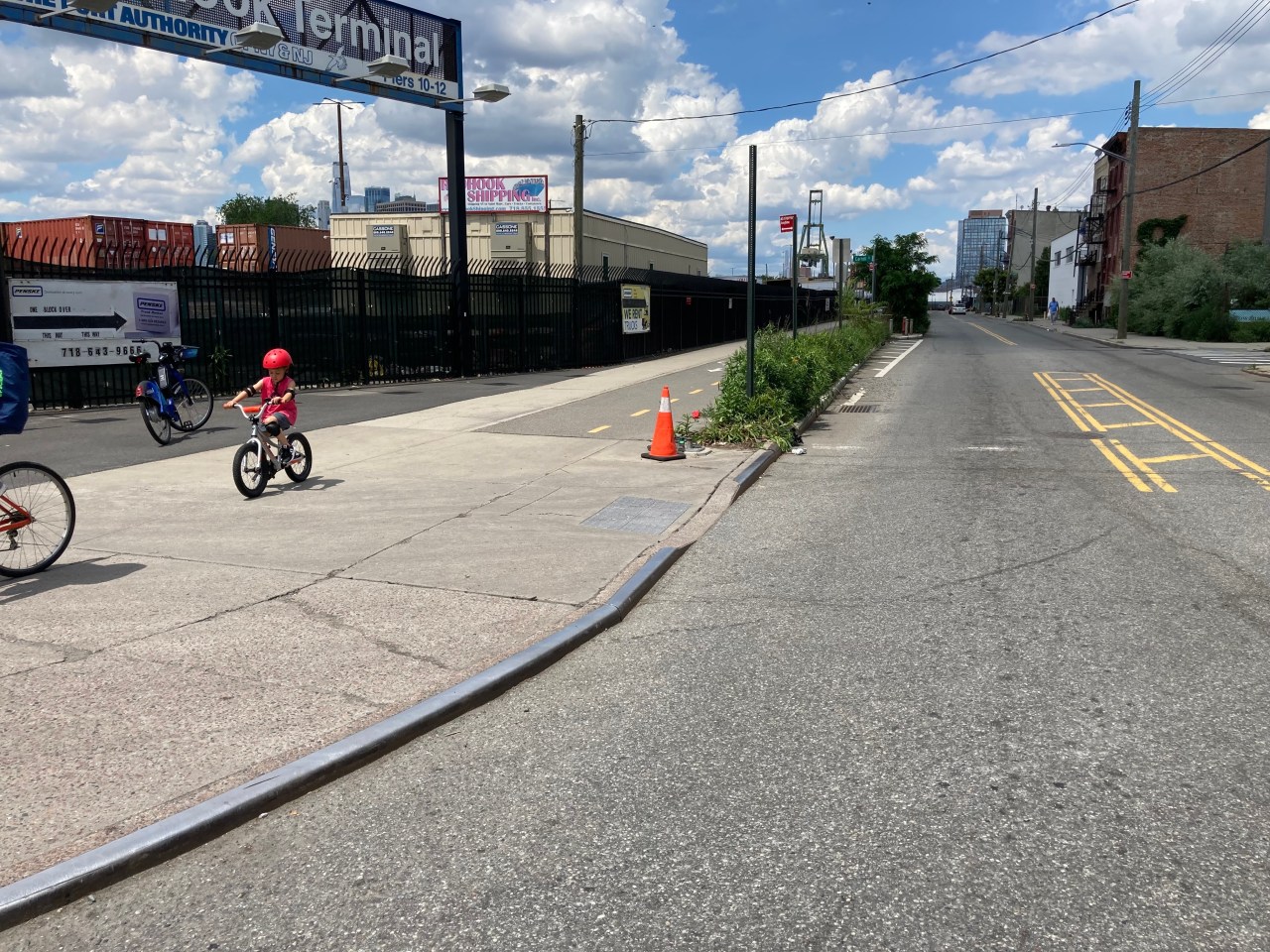 Looking North towards the intact part of the Greenway.
