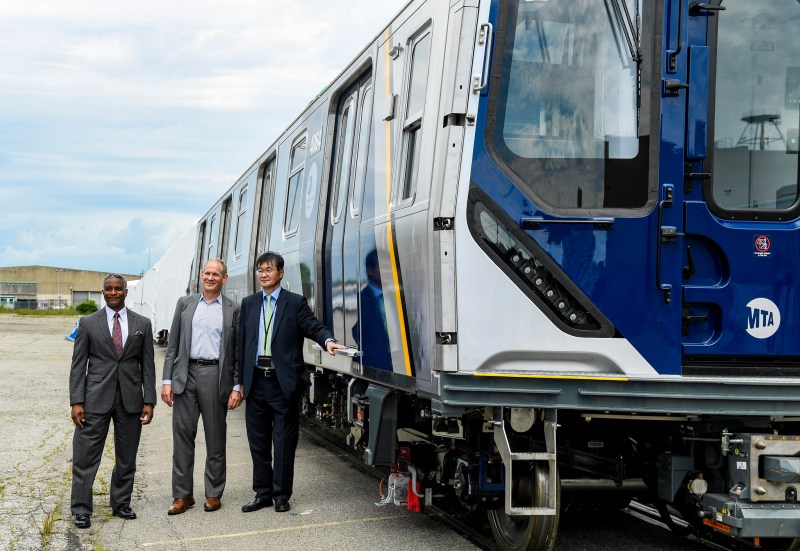 Janno Leiber (center) earlier this summer with a friend.
