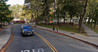 The speed limit is 15 miles per hour on Roosevelt Island. Photo: Google