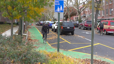 The 39th Avenue bike boulevard. Photo: Clarence Eckerson Jr.