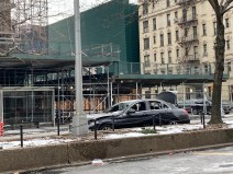 This was the abandoned, totaled Mercedes in front of Assembly Member Al Taylor's office on Jan. 9, after it had already been sitting there for two weeks. Photo: Wendy Franks